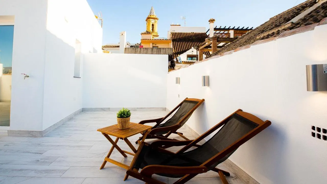 Calle Pintado 21 Atico 埃斯特波纳 公寓